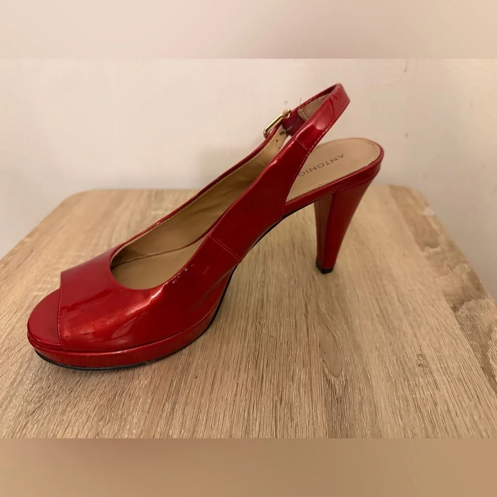 ANTONIO MELANI Red Patent Slingback Heel Size 8 M
